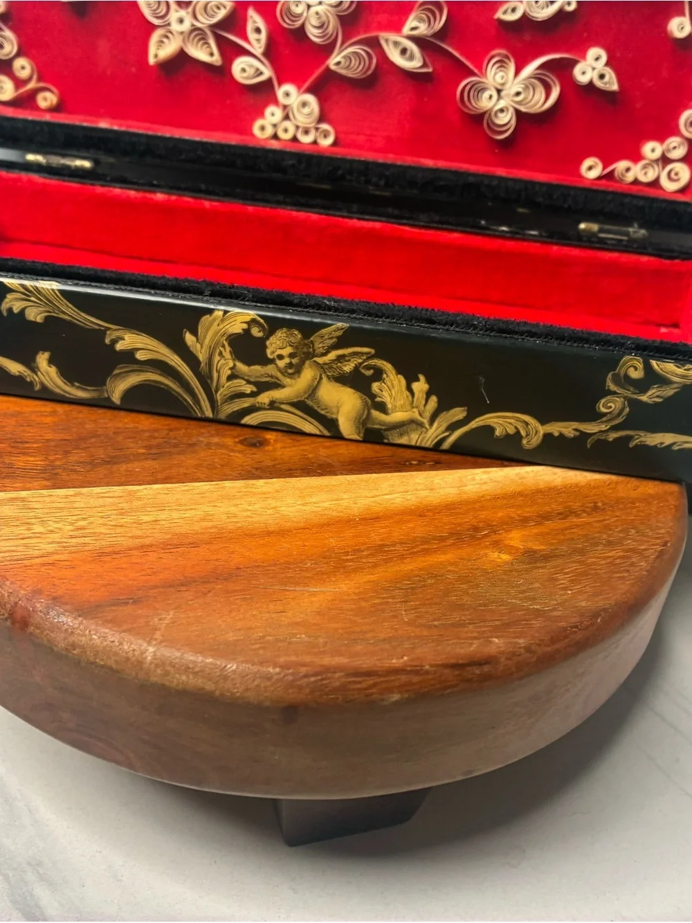 Signed 1972 Paula Geoffroy Lacquer Jewelry Box with Abalone Inlay